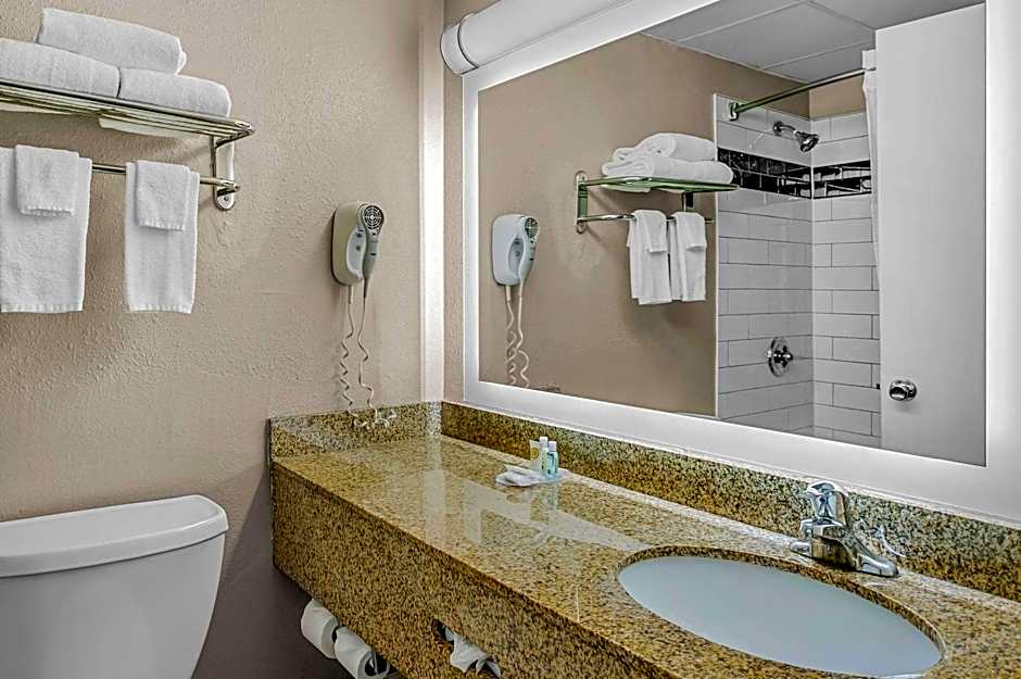 Quality Inn Jessup - Columbia South Near Fort Meade