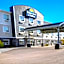 Days Inn & Suites by Wyndham Warman