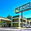 Quality Inn & Suites Near Six Flags - Austell