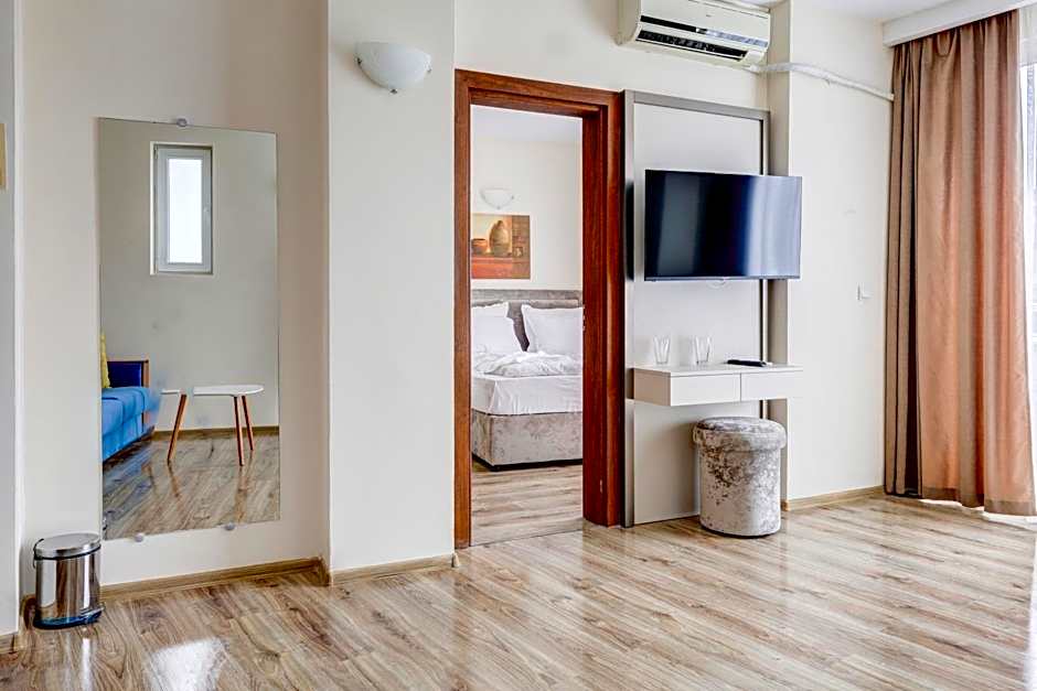 Jupiter 1 Family Hotel