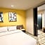 Recenta Suite Phuket Suanluang