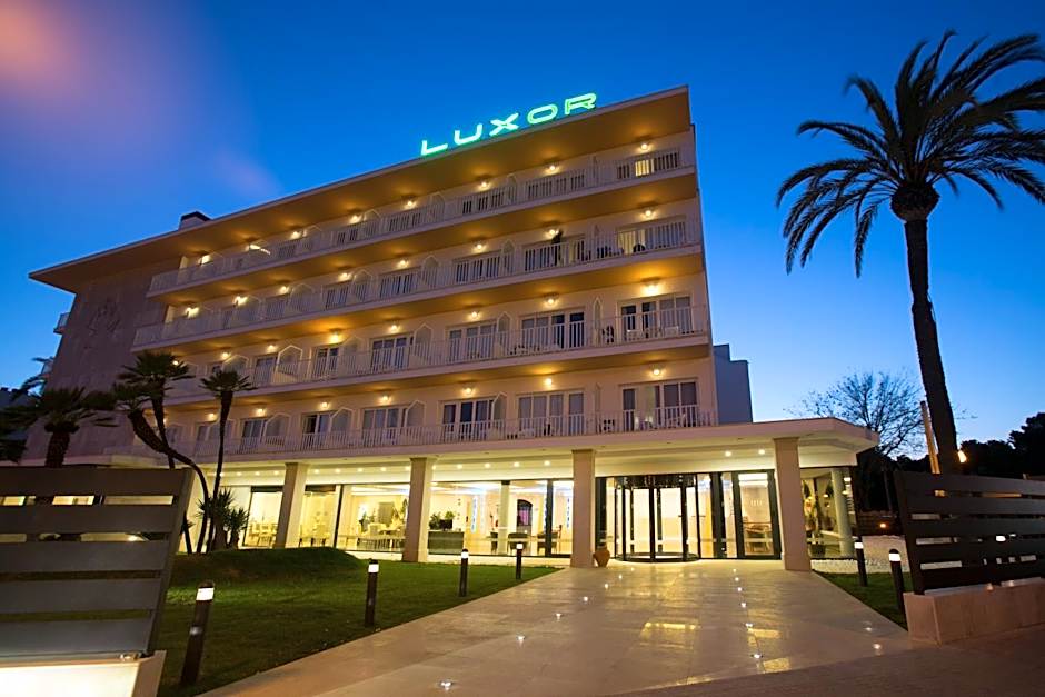Hotel Luxor