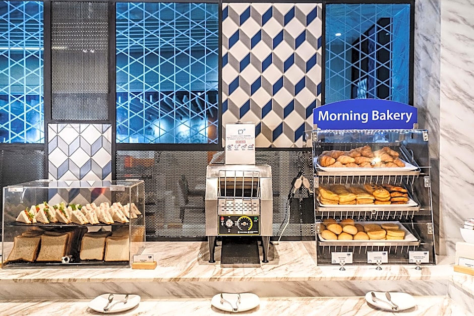 Holiday Inn Express Bangkok Sukhumvit 11 - Free Breakfast By IHG