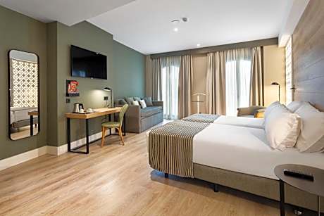 Deluxe Double or Twin Room with Spa Access