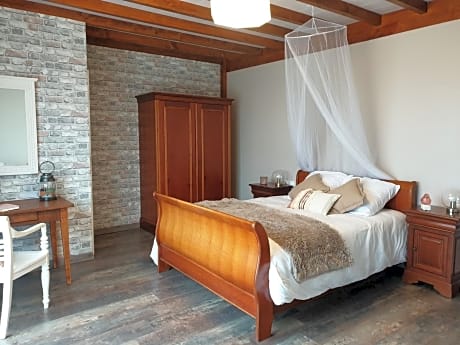 Double Room with Mountain View