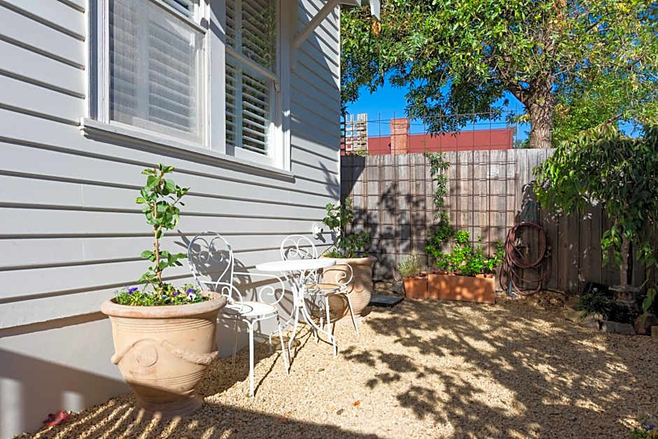 At Eleven - La Petite Maison