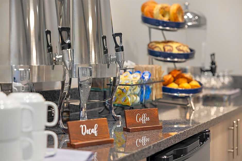 Embassy Suites By Hilton Charlotte/Ayrsley