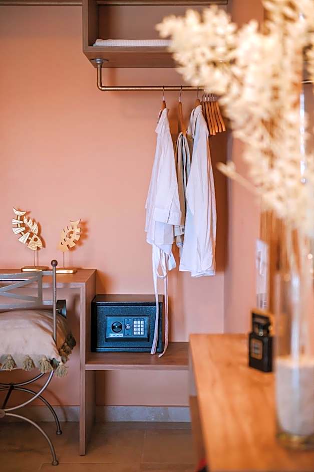 Porto Roma Seaside Studios