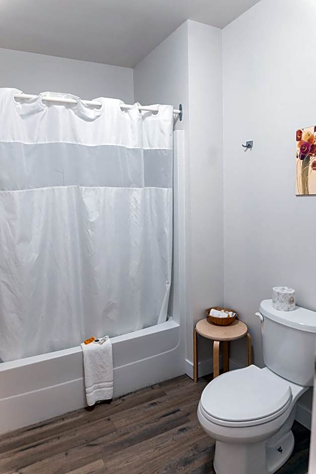 Hotel Civilia Lakeside by Civilia Golf Retreat