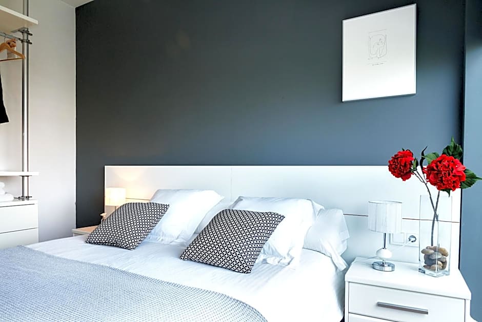 Feelathome Poblenou Beach Apartments