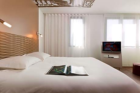 Family Suite with 1 Double Bed and 1 Sofa Bed