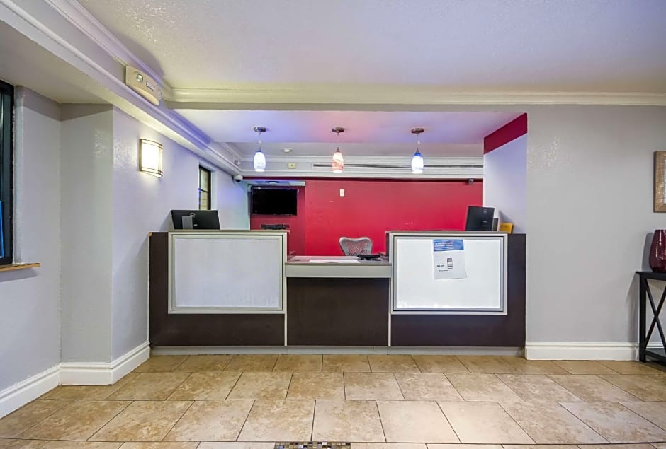 Econo Lodge Del City – Del City, OK