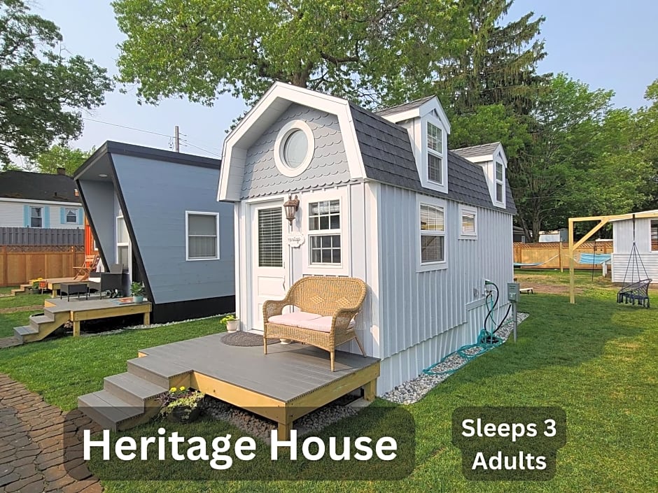 Tiny Digs Lakeshore - Tiny House Lodging