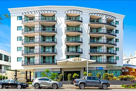 Central Cosmo Apartment Hotel