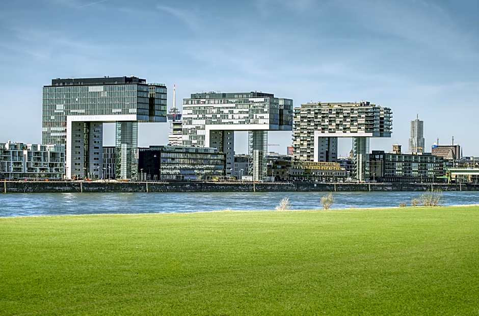Premier Inn Köln City Süd