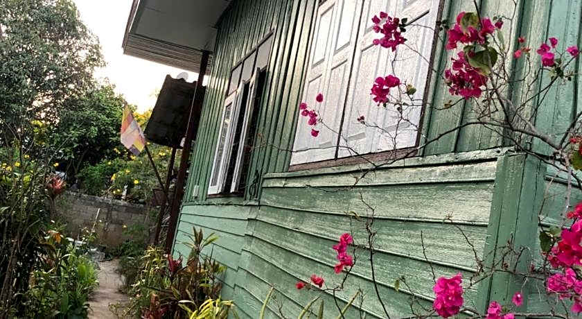 Baan Bua Guest House