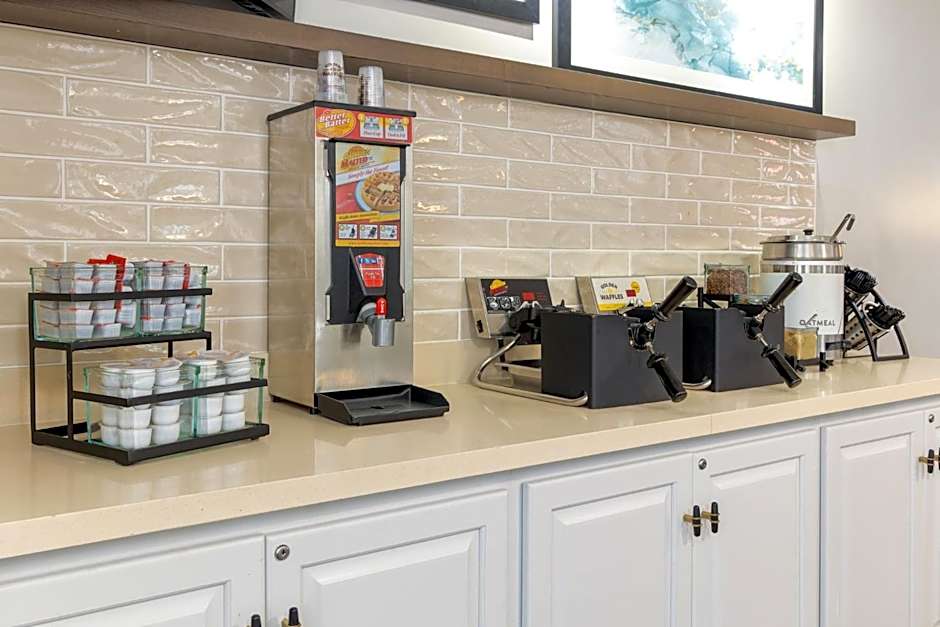 Staybridge Suites Denver- Central Park By IHG