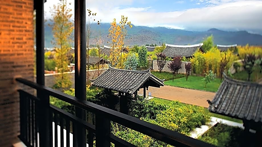 Banyan Tree Lijiang