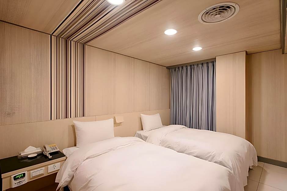 Duke Business Hotel