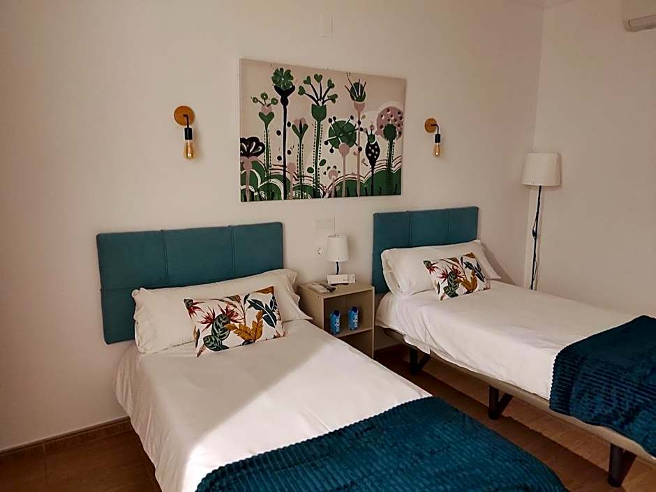 HOTEL LOS CAÑAS