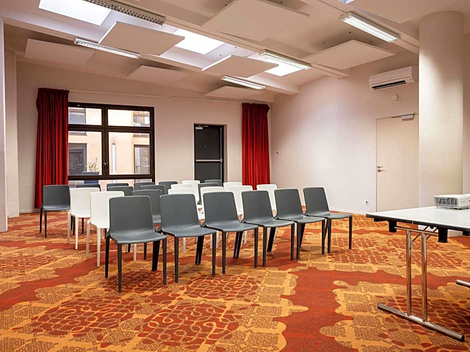 ibis styles Albi Centre Le Theatro