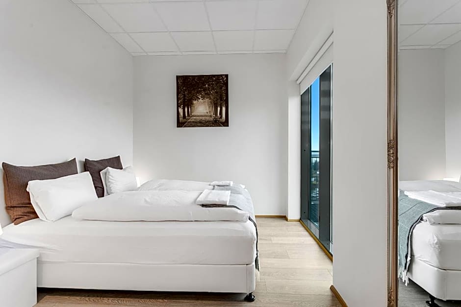 Blue Mountain Apartments by Heimaleiga