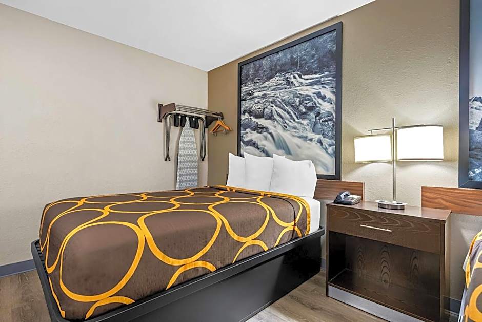 Super 8 by Wyndham Homewood Birmingham Area