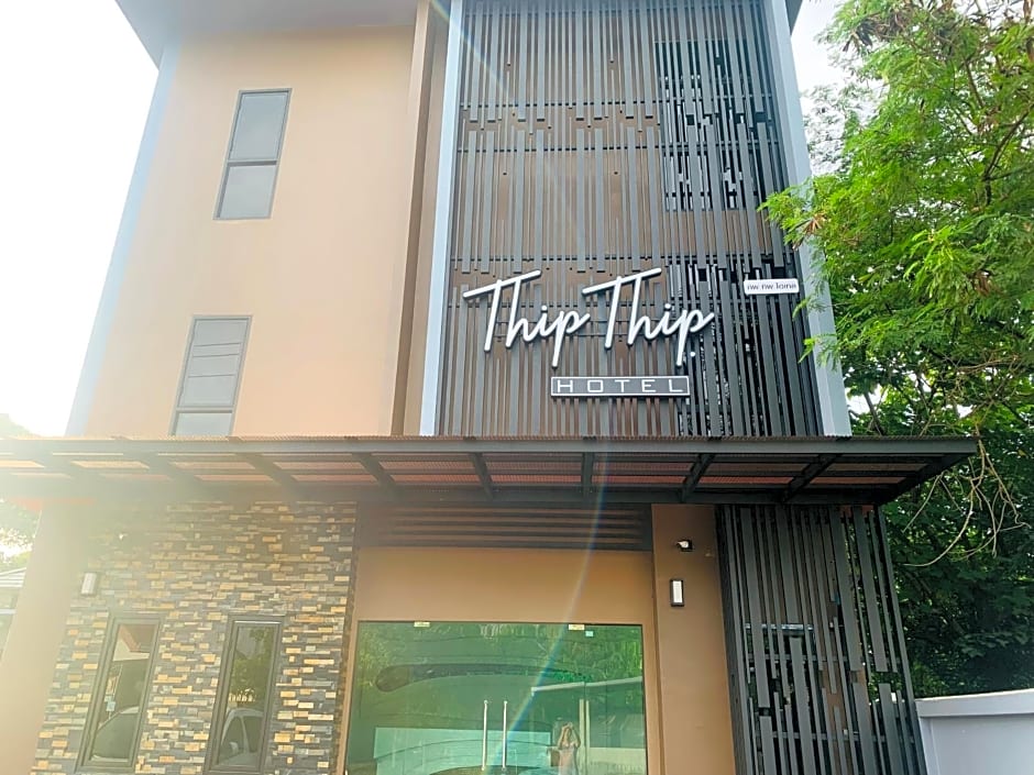 Thip Thip Hotel