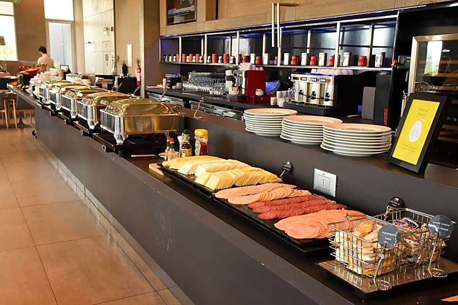 Courtyard by Marriott Santiago Las Condes