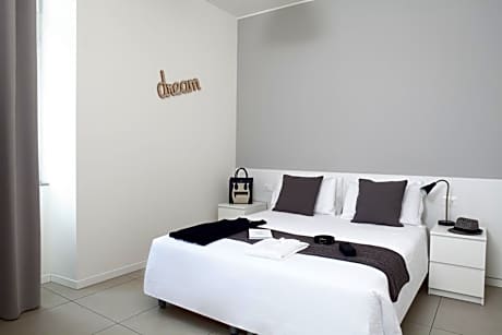 Apartment with City View