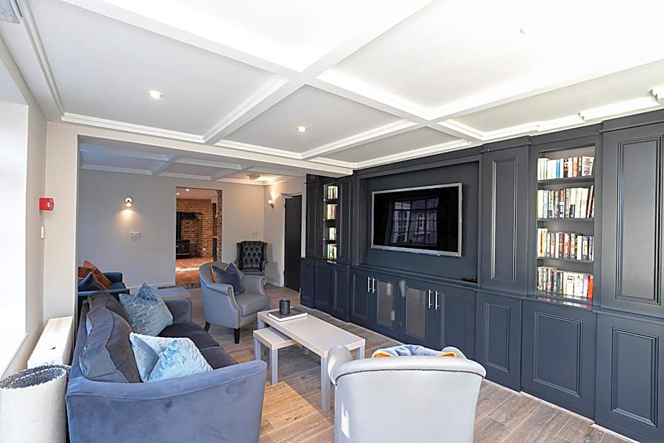 Pages Hotel and Guesthouse