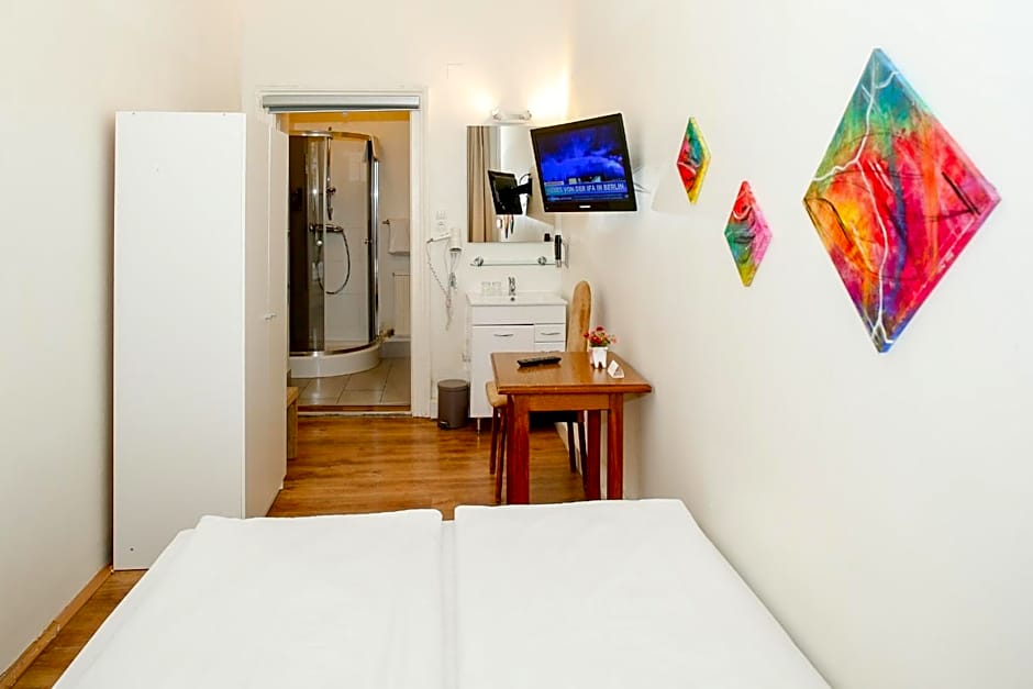 Timeout City Hotel, 5 min to city center, Self Check In