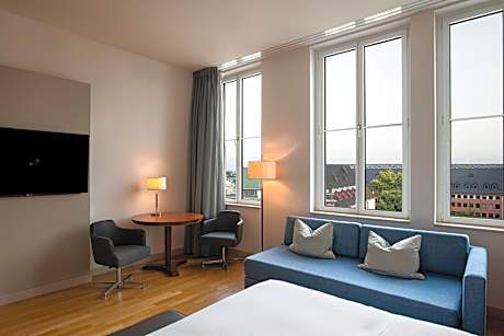 Deluxe King Room with View