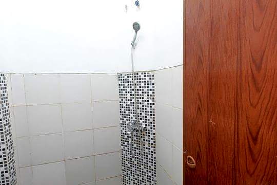 RedDoorz Plus Syariah at Polamas Andalas