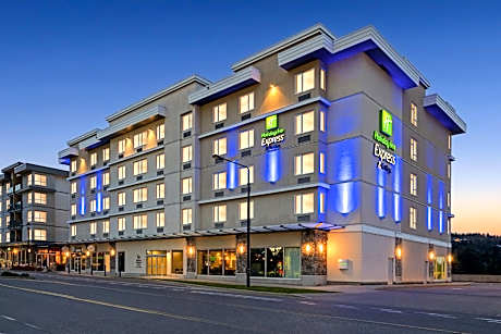 Holiday Inn Express & Suites Victoria-Colwood By IHG