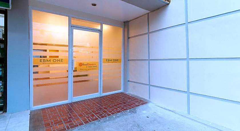 RedDoorz @ EBM One Building