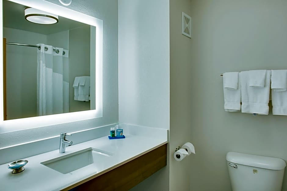 Holiday Inn Express Hotel & Suites Chickasha By IHG