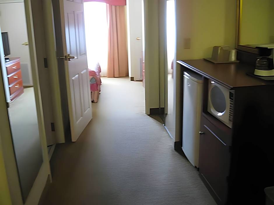 Econo Lodge Inn & Suites - Marianna