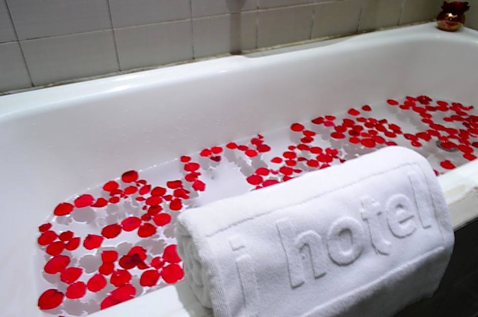 J Hotel - Bandara Soekarno Hatta