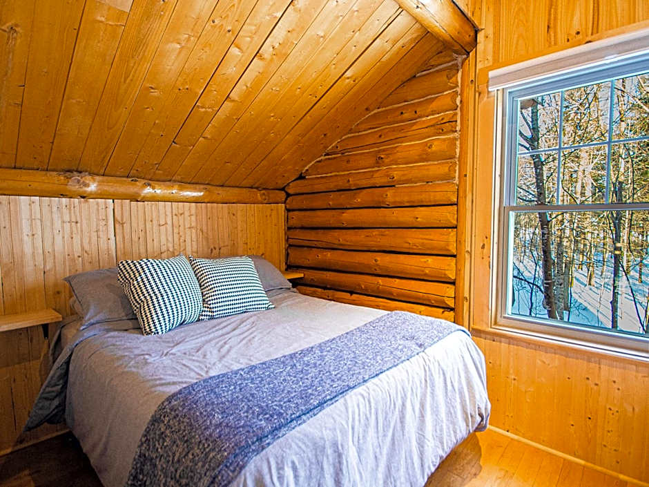 Riverside Cabin, Fishing, and Relaxation