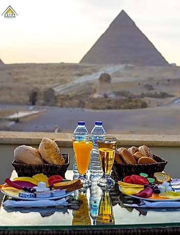 Egypt pyramids inn