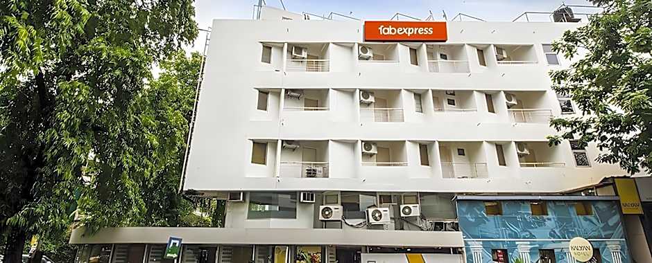 FabHotel Kalyan