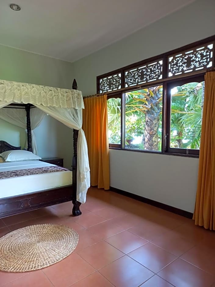 Bali North Beach B&B