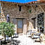 Le Hameau Fleur de Pierres , Chambre , Gite et Table d'Hôtes