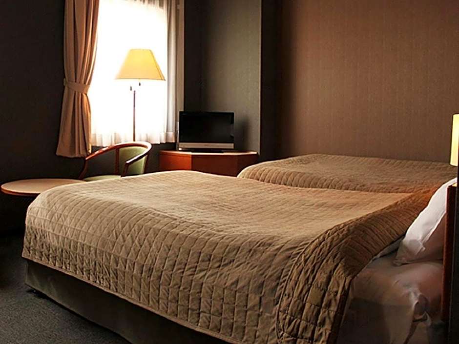 Hotel Livemax Hiratsuka Ekimae