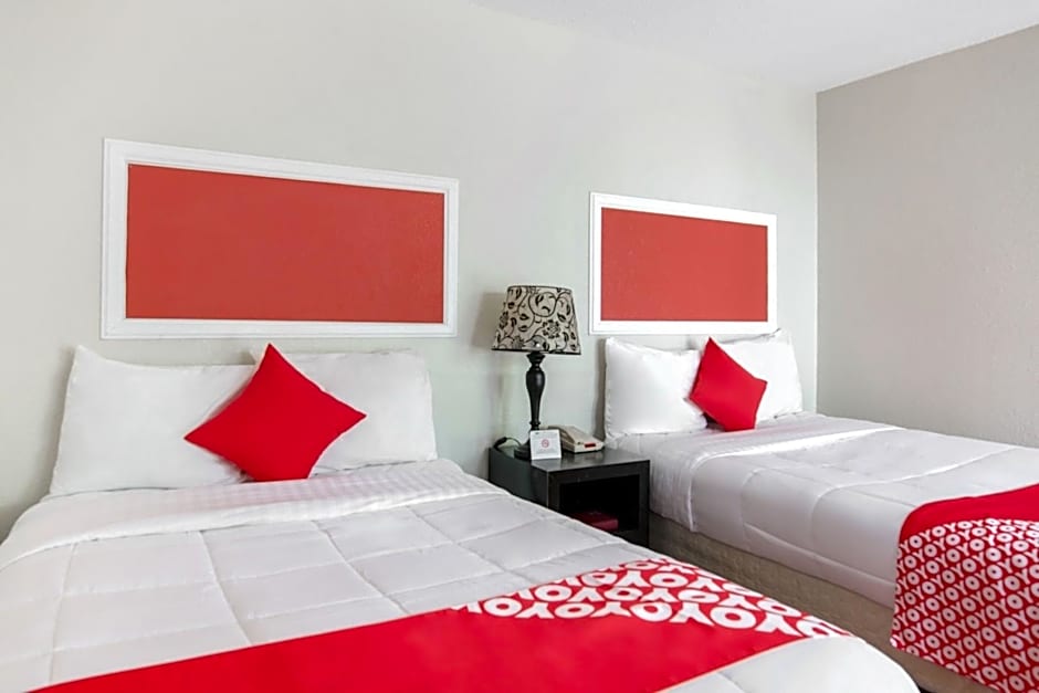 OYO Hotel Houston, TX near Medical Center NRG Stadium