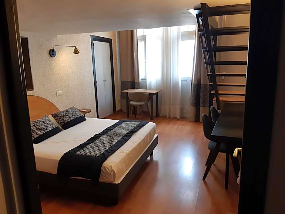 Hôtel Des Arts, Artisanal et Indépendant