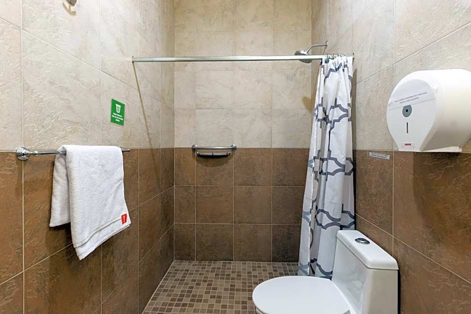 Capital O Hotel Vitale Leon MX