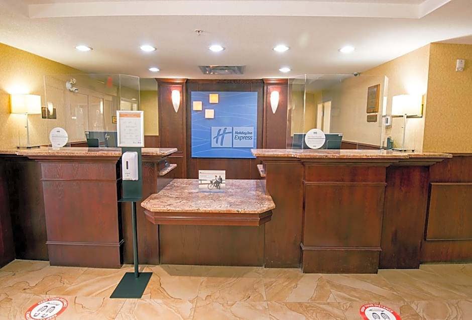 Holiday Inn Express Hotel & Suites Edson By IHG