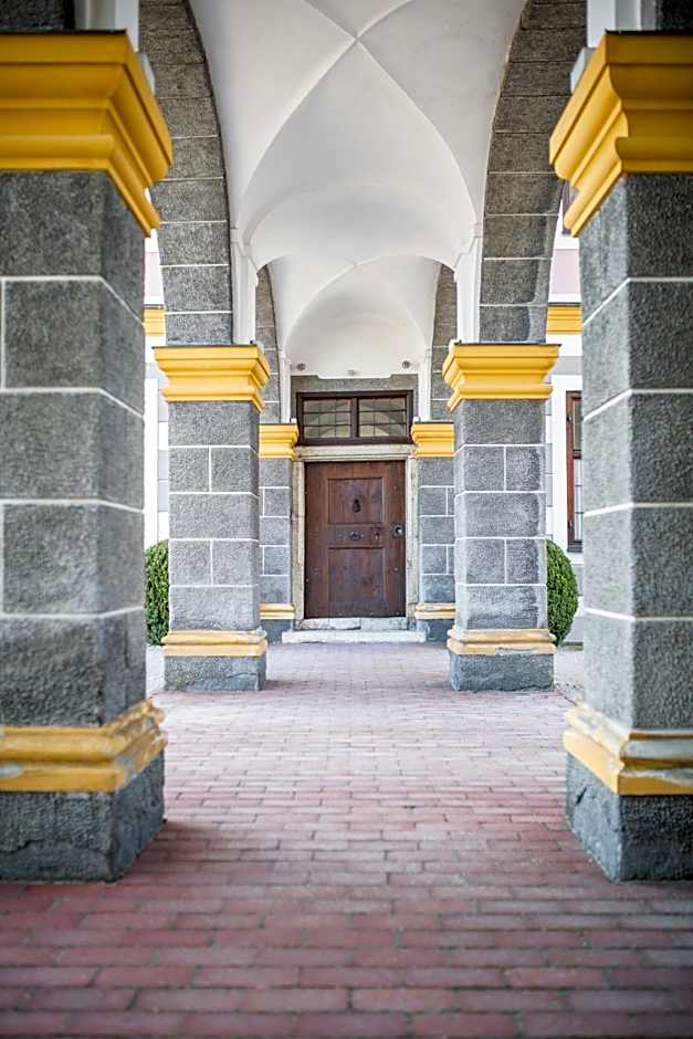 Hotel Schloss Leitheim